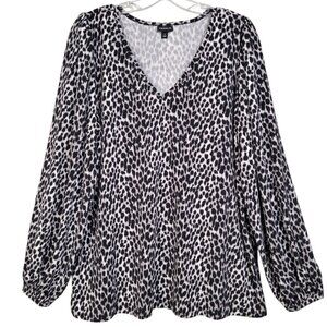 Torrid Blouse Women's 1 - 1X Black Gray Animal V Neck Puff Long Sleeve Stretch
